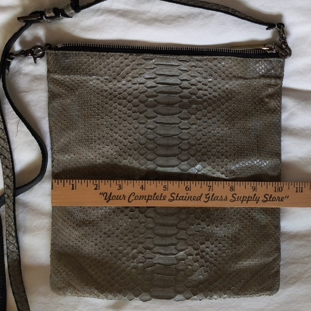 Elisabeth Weinstock Grey Toyko Snakeskin Crossbody Bag / fold over clutch - Picture 10 of 12
